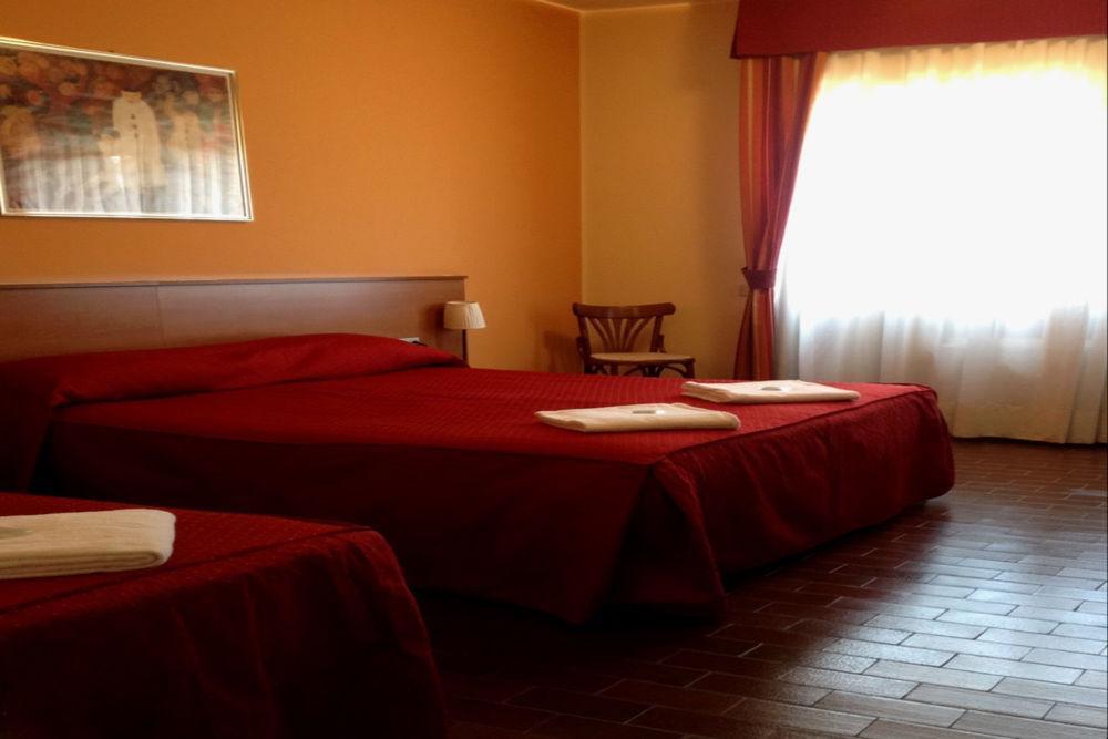 Forum Hotel 3*