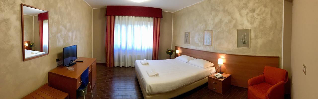 Hotel Forum 3*