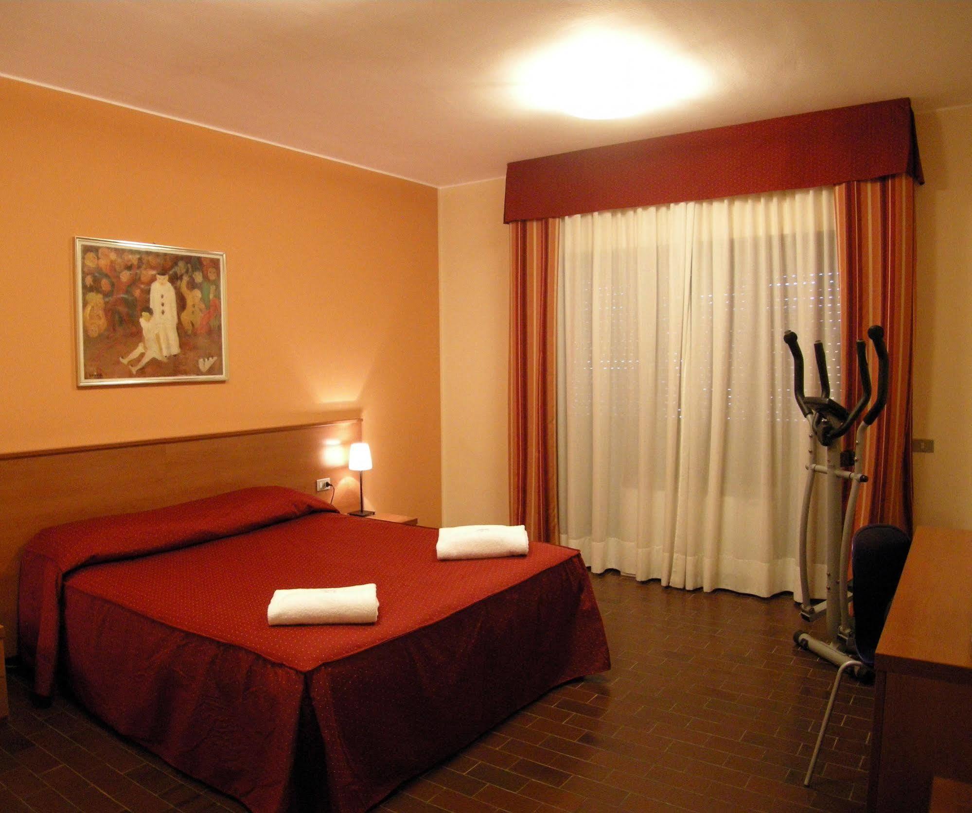 Hotel Forum 3*