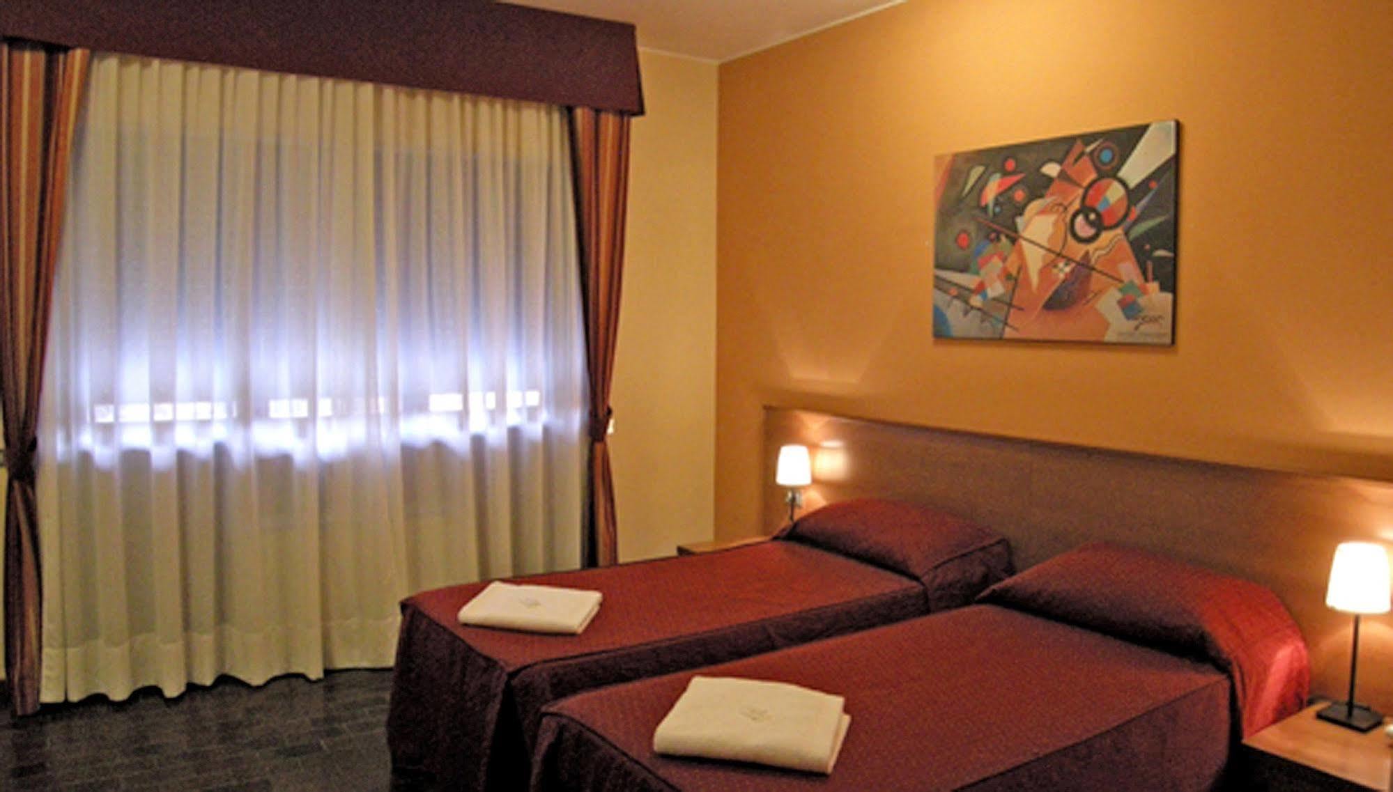 Hotel Forum 3*